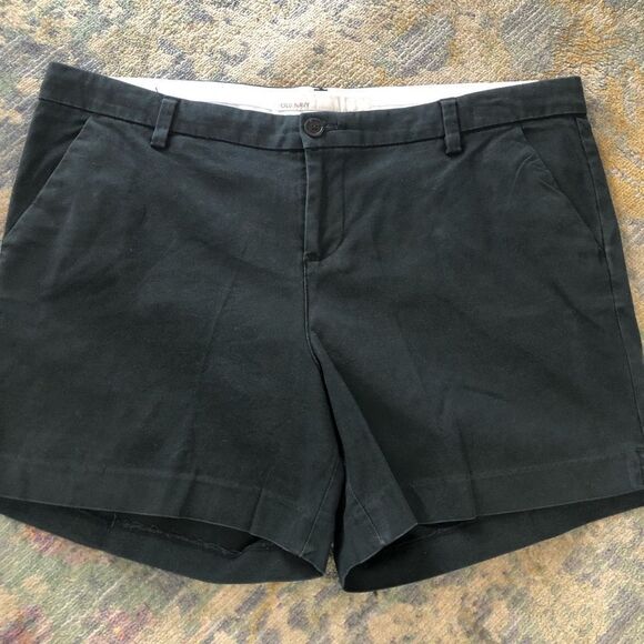 Old Navy Shorts 14 - Picture 1 of 3